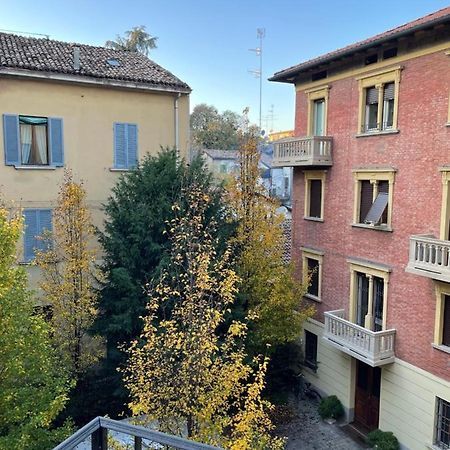 レッジョ・エミリアUn Balcone Sul Centro Storicoアパートメント エクステリア 写真