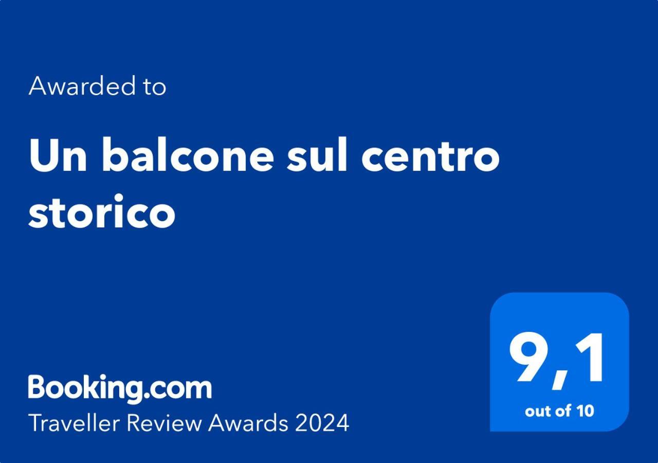 レッジョ・エミリアUn Balcone Sul Centro Storicoアパートメント エクステリア 写真